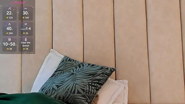 Snapshot of _Zahiira_ chatting on December 4, 2025, 12:15 pm Zahiira online show from December 4, 2025, 12:15 pm