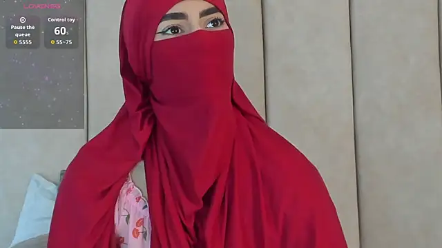 Snapshot of _Zahiira_ chatting on November 27, 2025, 12:05 pm Zahiira online show from November 27, 2025, 12:05 pm