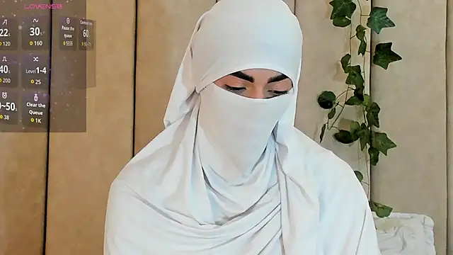 Snapshot of _Zahiira_ chatting on October 6, 2025, 12:06 pm Zahiira online show from October 6, 2025, 12:06 pm