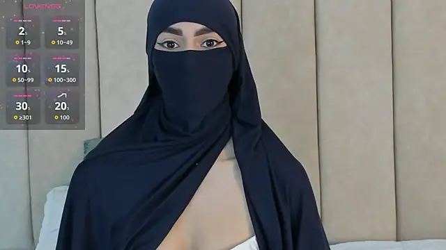 Snapshot of _Zahiira_ chatting on November 21, 2025, 12:15 pm Zahiira online show from November 21, 2025, 12:15 pm