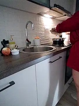 Snapshot of BigAssMom_ chatting on March 21, 2026, 8:41 am BigAssMom online show from March 21, 2026, 8:41 am