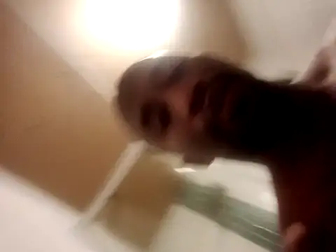 Snapshot of Thasdwn23 chatting on September 15, 2025, 3:40 am Thasdwn23 online show from September 15, 2025, 3:40 am