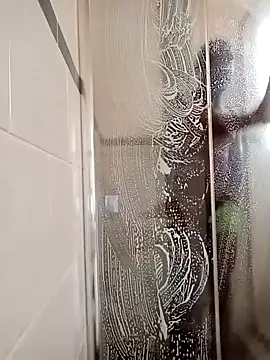 Snapshot of Thasdwn23 chatting on September 24, 2025, 7:04 am Thasdwn23 online show from September 24, 2025, 7:04 am