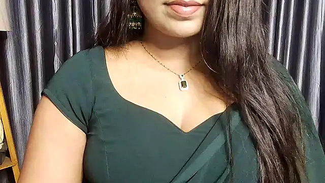 Snapshot of Webrowncouple chatting on October 9, 2025, 3:34 pm Webrowncouple online show from October 9, 2025, 3:34 pm