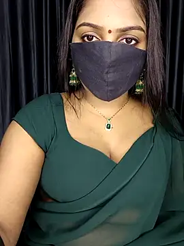 Snapshot of Webrowncouple chatting on September 26, 2025, 4:36 pm Webrowncouple online show from September 26, 2025, 4:36 pm