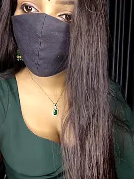 Snapshot of Webrowncouple chatting on October 5, 2025, 8:05 am Webrowncouple online show from October 5, 2025, 8:05 am