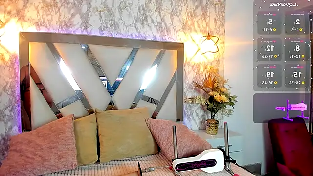 Snapshot of Aisha_poweer chatting on November 14, 2025, 2:15 am Aisha poweer online show from November 14, 2025, 2:15 am