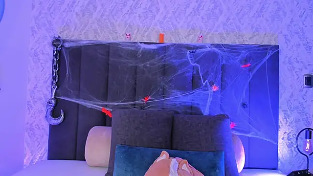 Snapshot of dana_hazze chatting on October 28, 2025, 9:36 pm dana hazze online show from October 28, 2025, 9:36 pm