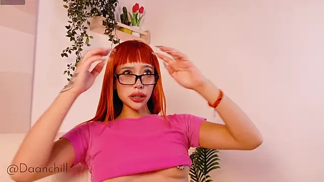 ScarlettRusso1 online show from July 14, 2026, 12:21 am