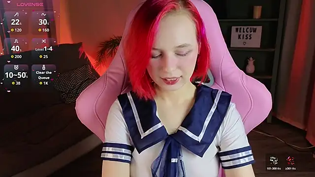 NaomiYoru online show from December 3, 2025, 8:30 pm