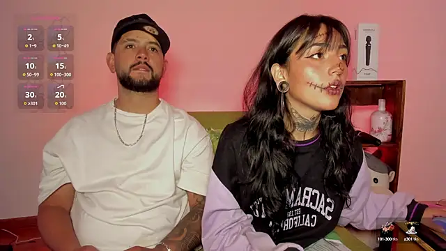 Snapshot of lola_n_apolo chatting on October 29, 2025, 7:02 pm lola n apolo online show from October 29, 2025, 7:02 pm