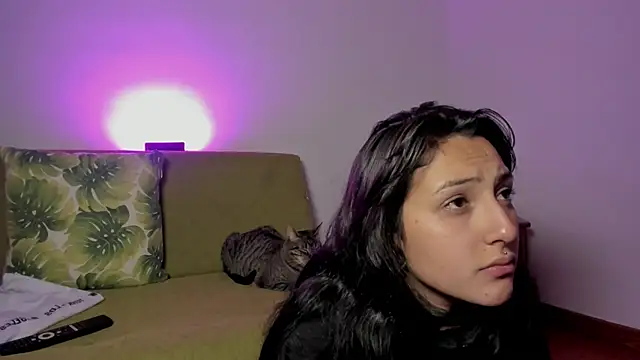 Snapshot of lola_n_apolo chatting on October 14, 2025, 2:34 am lola n apolo online show from October 14, 2025, 2:34 am