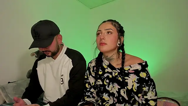 Snapshot of lola_n_apolo chatting on September 9, 2025, 3:16 am lola n apolo online show from September 9, 2025, 3:16 am