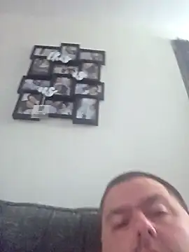 Chupapimunyano340 online show from April 7, 2026, 2:46 am