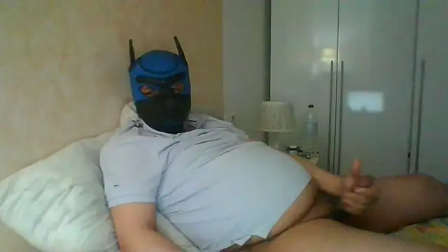 soumicuckold1 online show from April 28, 2026, 10:03 pm