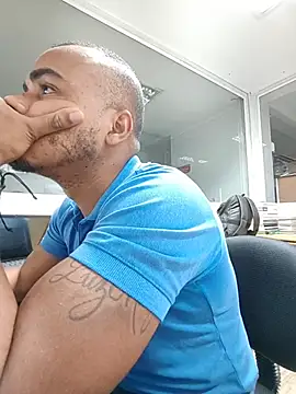 SanChacal5694 online show from February 2, 2026, 10:09 pm