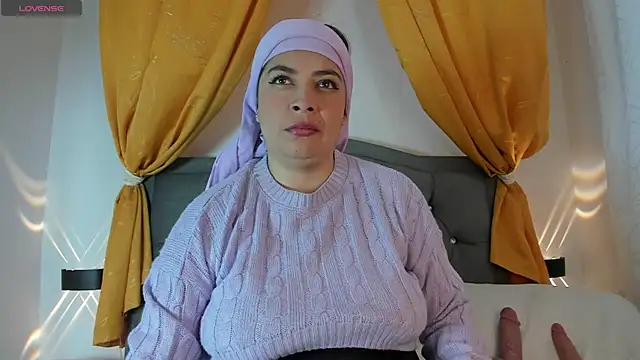 Snapshot of Noortaheri88 chatting on September 16, 2025, 7:37 pm Noortaheri88 online show from September 16, 2025, 7:37 pm