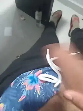 Alejandro260785 online show from June 8, 2026, 5:13 pm