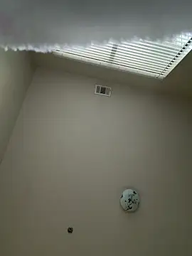 Snapshot of xotflzzz chatting on December 16, 2025, 1:15 pm xotflzzz online show from December 16, 2025, 1:15 pm