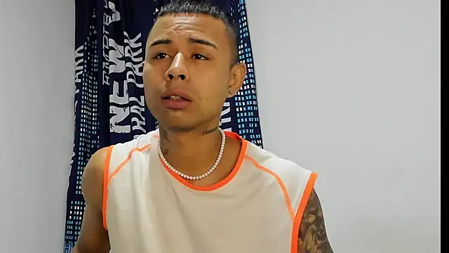  Logan Colton  online show from November 29, 2025, 1:06 am