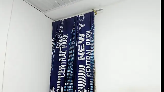  Logan Colton  online show from December 17, 2025, 1:43 am