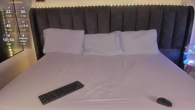 Snapshot of Sophie_Smith19_ chatting on December 17, 2025, 4:12 pm Sophie Smith19 online show from December 17, 2025, 4:12 pm