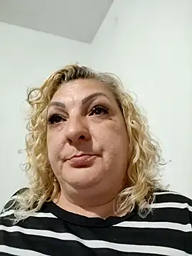 Snapshot of clarabbw47 chatting on April 30, 2026, 9:41 pm clarabbw47 online show from April 30, 2026, 9:41 pm