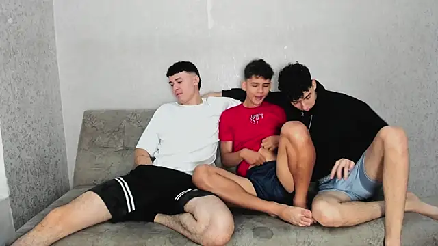 willy sexxx18 online show from September 29, 2025, 2:44 pm