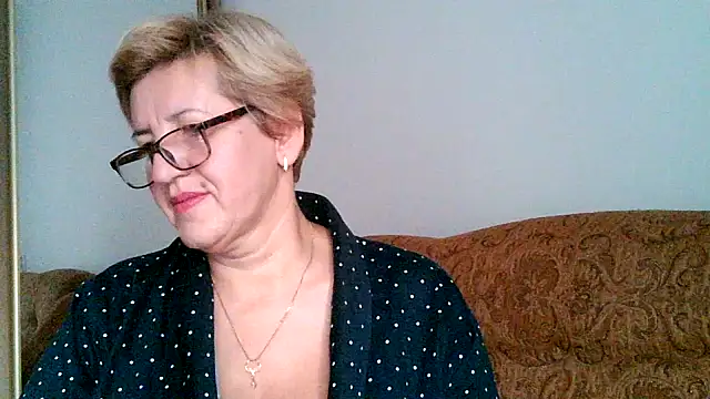 Dana4921 online show from October 8, 2025, 3:35 pm