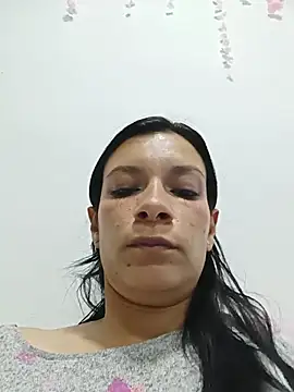Snapshot of kim_lebanon chatting on July 10, 2026, 4:34 am kim lebanon online show from July 10, 2026, 4:34 am