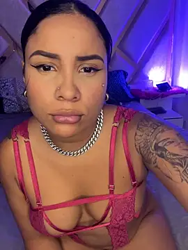 MarianaaSantos online show from March 31, 2026, 4:36 am