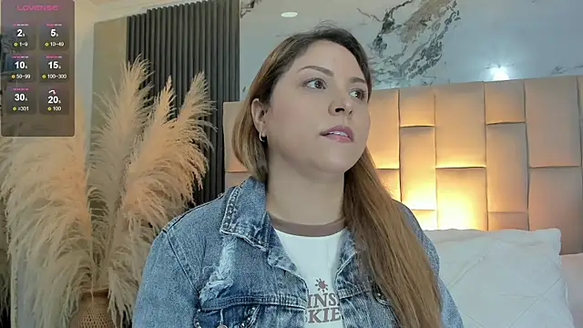 Snapshot of cloesummerr_ chatting on March 29, 2026, 12:40 pm cloesummerr online show from March 29, 2026, 12:40 pm