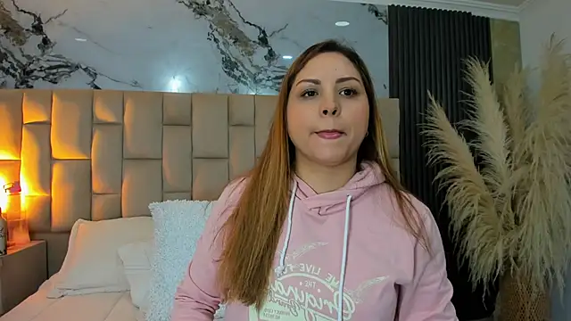 Snapshot of cloesummerr_ chatting on March 9, 2026, 12:52 pm cloesummerr online show from March 9, 2026, 12:52 pm