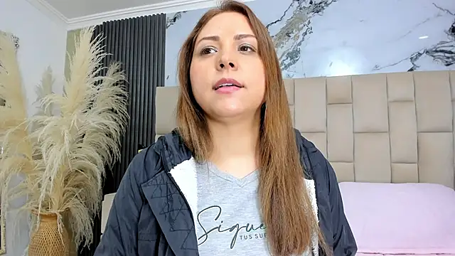 Snapshot of cloesummerr_ chatting on May 11, 2026, 12:50 pm cloesummerr online show from May 11, 2026, 12:50 pm