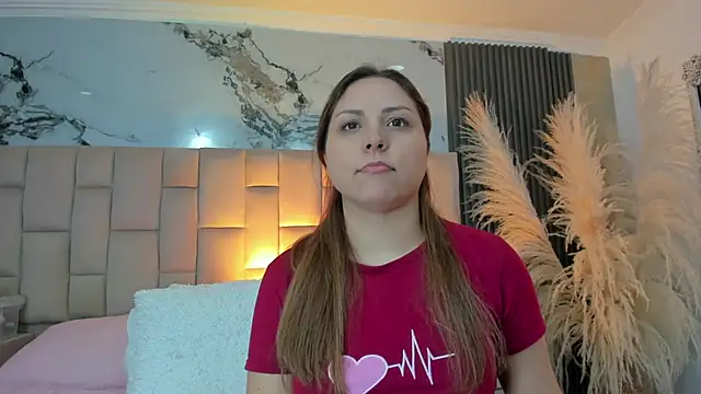 Snapshot of cloesummerr_ chatting on March 4, 2026, 12:35 pm cloesummerr online show from March 4, 2026, 12:35 pm