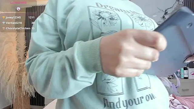 Snapshot of cloesummerr_ chatting on March 28, 2026, 12:39 pm cloesummerr online show from March 28, 2026, 12:39 pm