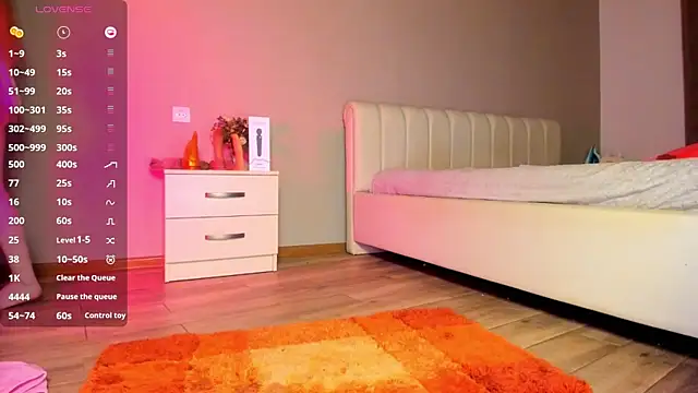 Snapshot of Clarity_Yumi chatting on December 4, 2025, 2:54 am Clarity Yumi online show from December 4, 2025, 2:54 am