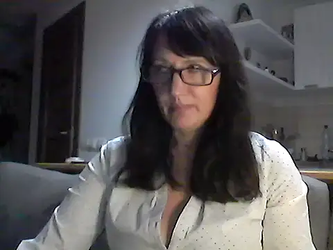 Snapshot of Elena48324 chatting on November 23, 2025, 12:26 pm Elena48324 online show from November 23, 2025, 12:26 pm