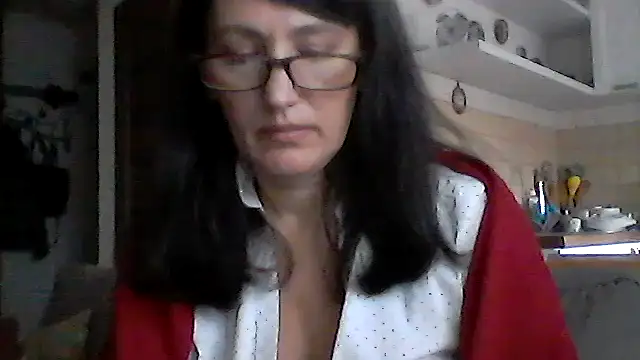 Snapshot of Elena48324 chatting on December 16, 2025, 10:52 am Elena48324 online show from December 16, 2025, 10:52 am