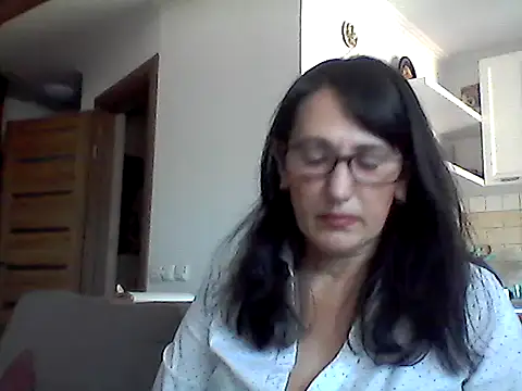 Snapshot of Elena48324 chatting on March 14, 2026, 10:21 am Elena48324 online show from March 14, 2026, 10:21 am