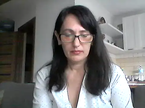 Snapshot of Elena48324 chatting on March 28, 2026, 12:50 pm Elena48324 online show from March 28, 2026, 12:50 pm