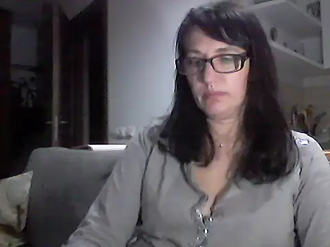 Snapshot of Elena48324 chatting on March 30, 2026, 6:09 pm Elena48324 online show from March 30, 2026, 6:09 pm