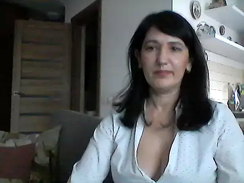 Snapshot of Elena48324 chatting on February 8, 2026, 9:51 am Elena48324 online show from February 8, 2026, 9:51 am