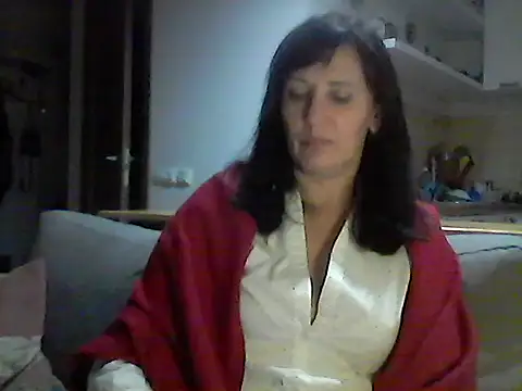 Snapshot of Elena48324 chatting on December 18, 2025, 6:12 pm Elena48324 online show from December 18, 2025, 6:12 pm