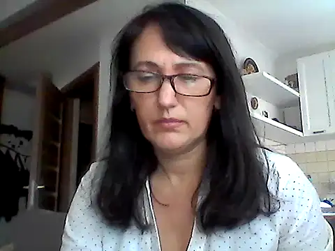 Snapshot of Elena48324 chatting on March 3, 2026, 2:13 pm Elena48324 online show from March 3, 2026, 2:13 pm