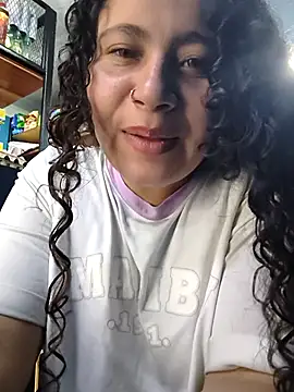 Snapshot of Yaya_watson chatting on November 23, 2025, 8:19 pm Yaya watson online show from November 23, 2025, 8:19 pm