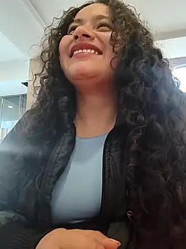 Snapshot of Yaya_watson chatting on November 20, 2025, 7:36 pm Yaya watson online show from November 20, 2025, 7:36 pm