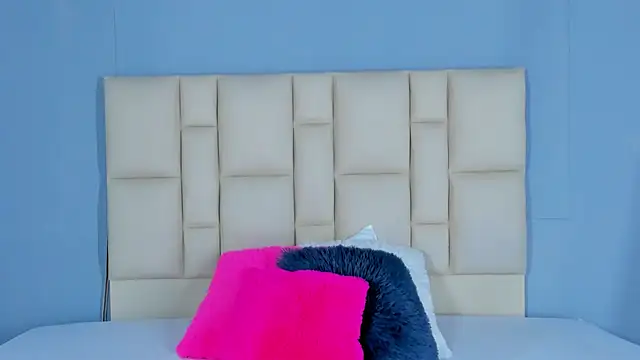 Zafiro  Brown online show from December 20, 2025, 11:57 am