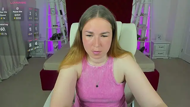 Snapshot of Sofii_darling chatting on May 8, 2026, 4:33 pm Sofii darling online show from May 8, 2026, 4:33 pm