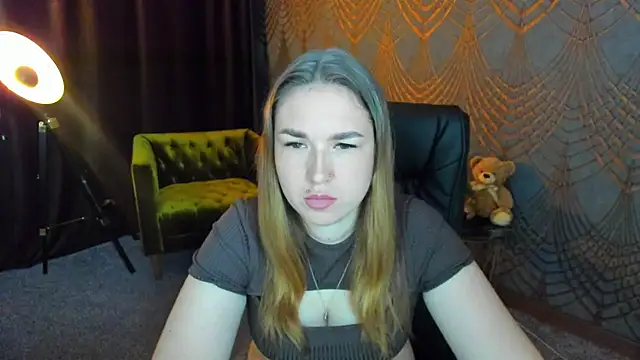 Snapshot of Sofii_darling chatting on April 27, 2026, 4:27 pm Sofii darling online show from April 27, 2026, 4:27 pm